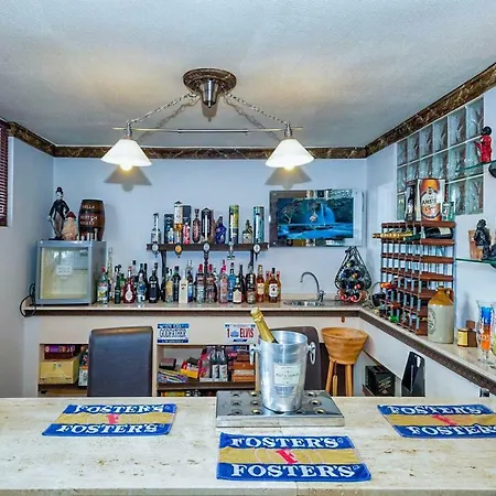 Casa Alexander Villa *